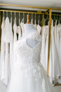queen-bee-bridal-reading-pangbourne-14