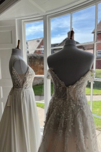 queen-bee-bridal-reading-pangbourne-23