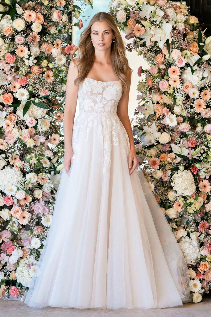 discover allure romance
